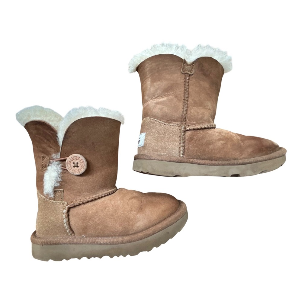UGG Kid's Classic Tan Boot Size 10 Toddler